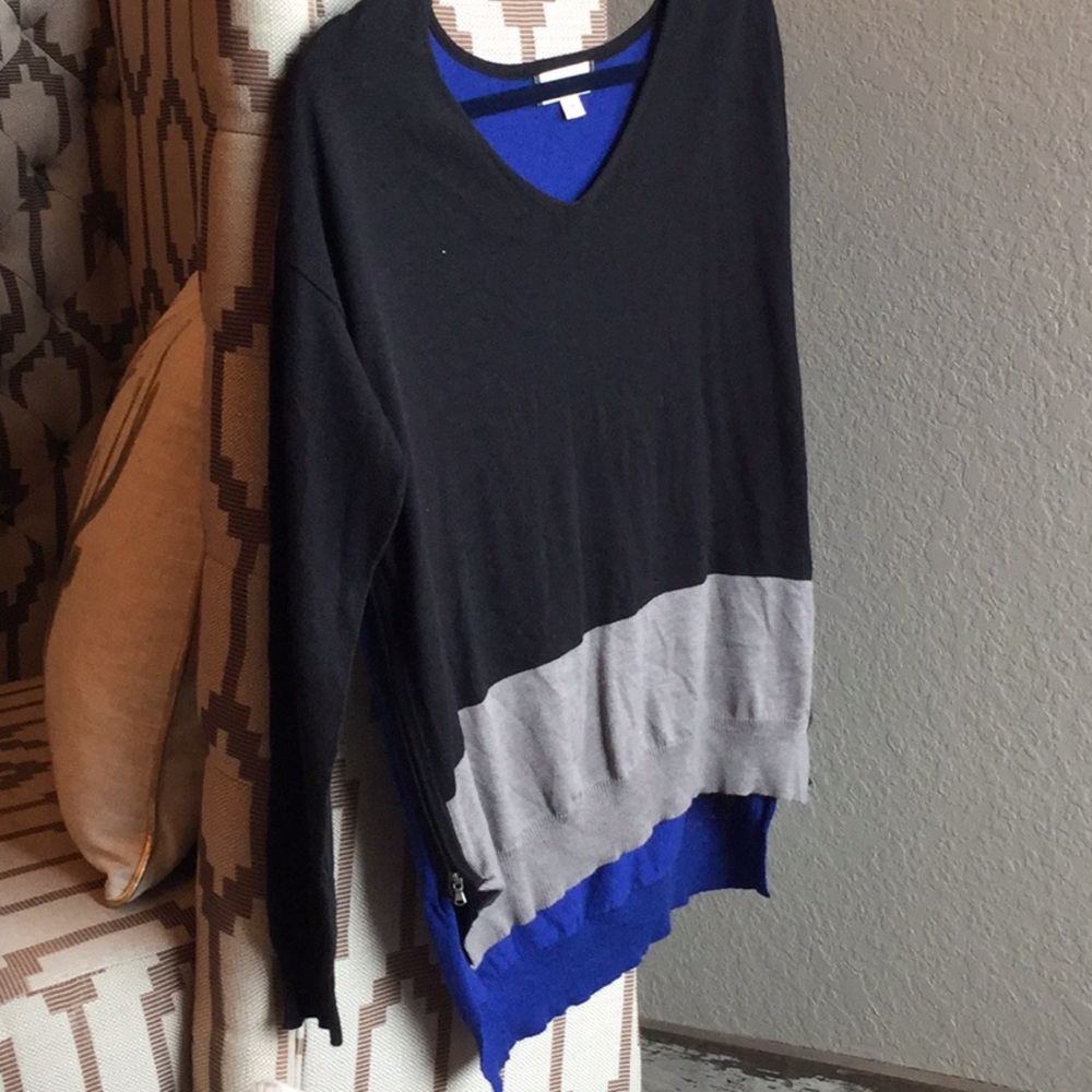 Colorblock Sweater - Picture 4 of 6